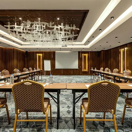Hotel Ramada By Wyndham Umraniye 4*