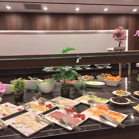 호텔 Ramada By Wyndham Umraniye