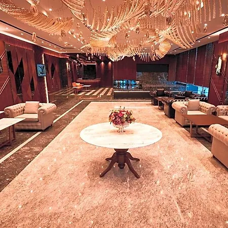 Ramada By Wyndham Umraniye Hotel 4*