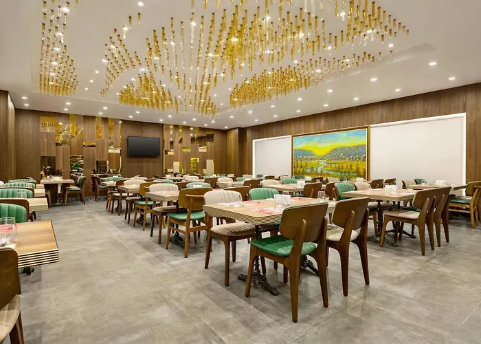 Hotel Ramada By Wyndham Umraniye 4*