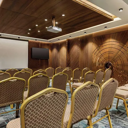 Hotel Ramada By Wyndham Umraniye 4*