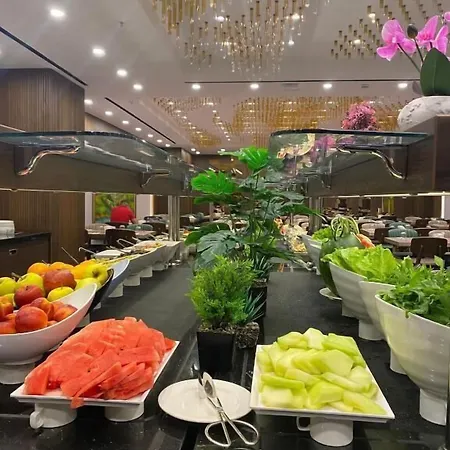 Ramada By Wyndham Umraniye 4*